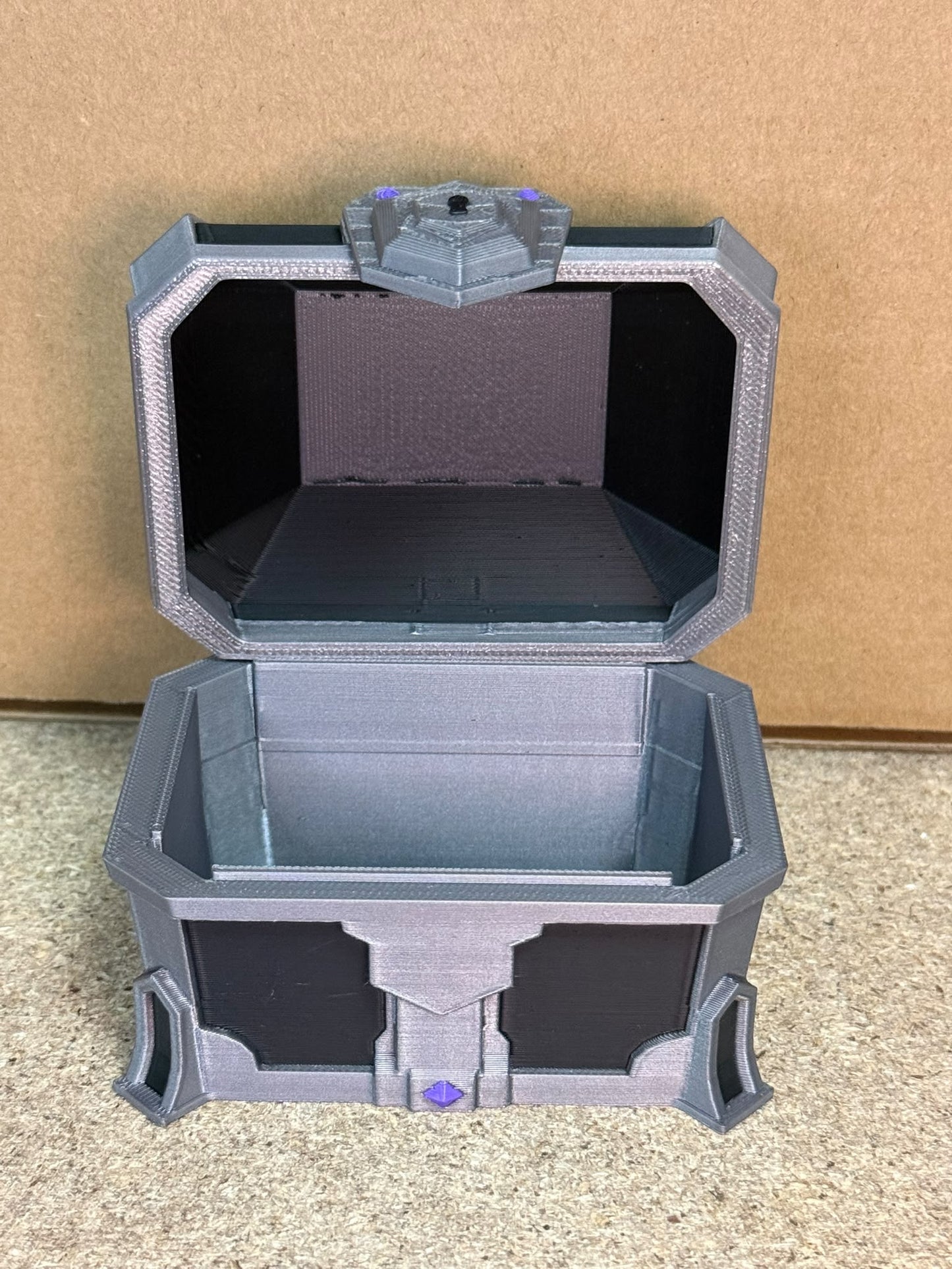 Cofre del Tesoro de Espiritus | Caja de Espiritus Impresa en 3D para Mini Figuras y Accesorios - CreaLuDe3D