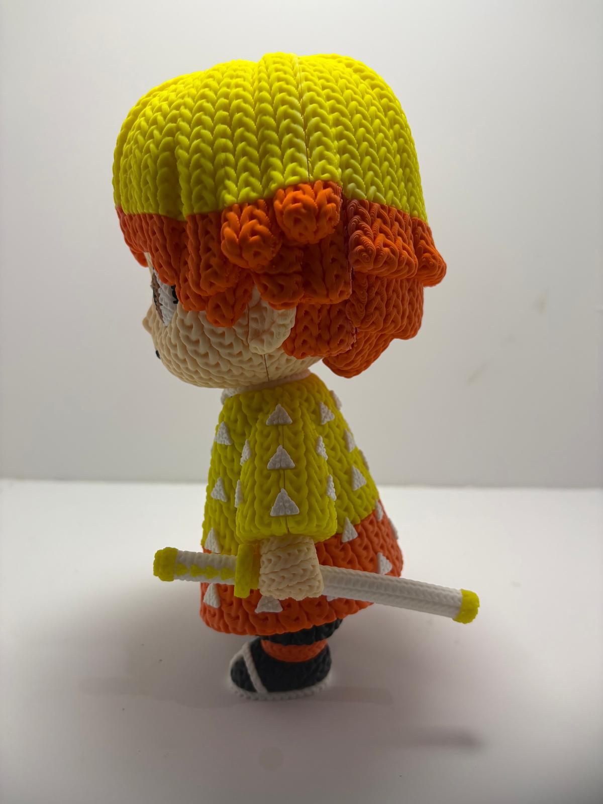 Figura Zenitsu Impresa en 3D Estilo Crochet - CreaLuDe3D