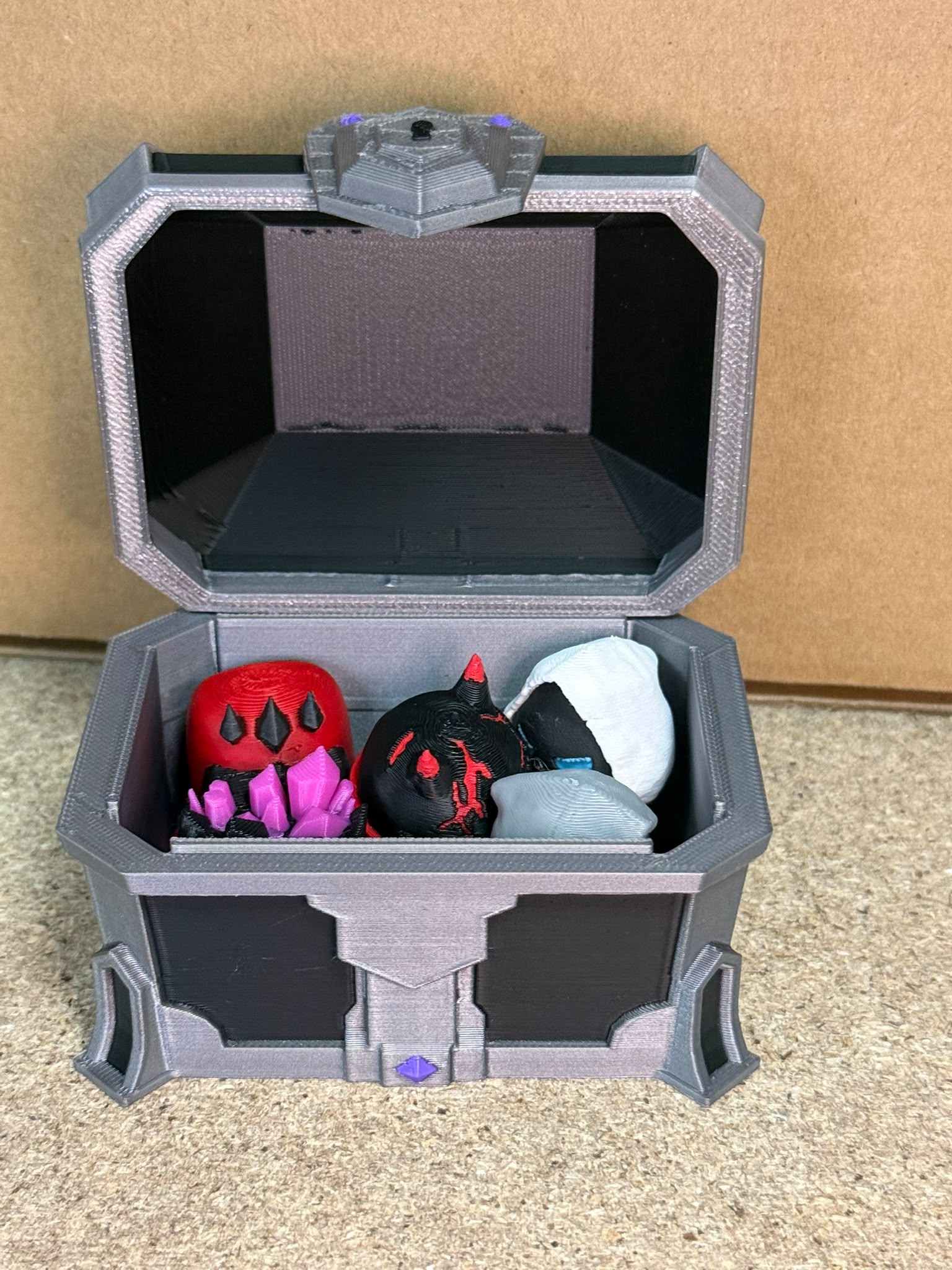 Cofre del Tesoro de Espiritus | Caja de Espiritus Impresa en 3D para Mini Figuras y Accesorios - CreaLuDe3D