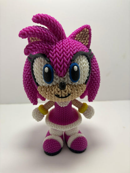 Figura Amy Rose Sonic Impresa en 3D Estilo Crochet - CreaLuDe3D
