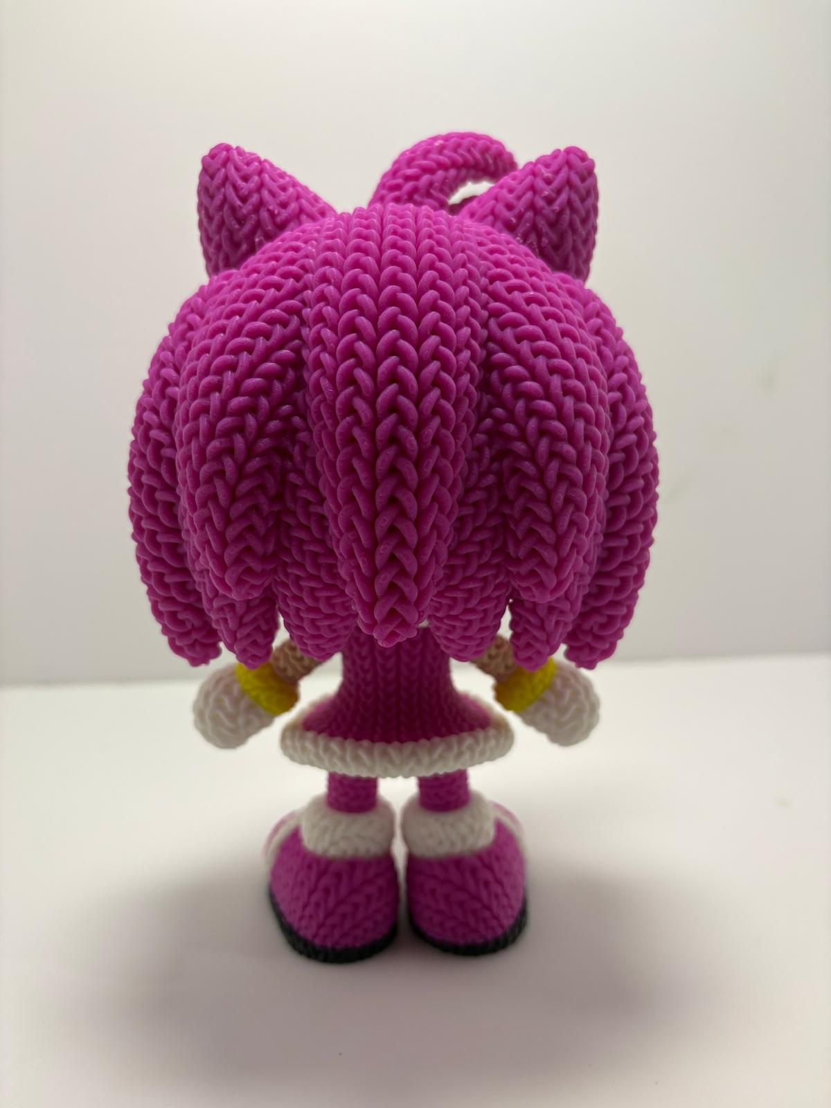 Figura Amy Rose Sonic Impresa en 3D Estilo Crochet - CreaLuDe3D