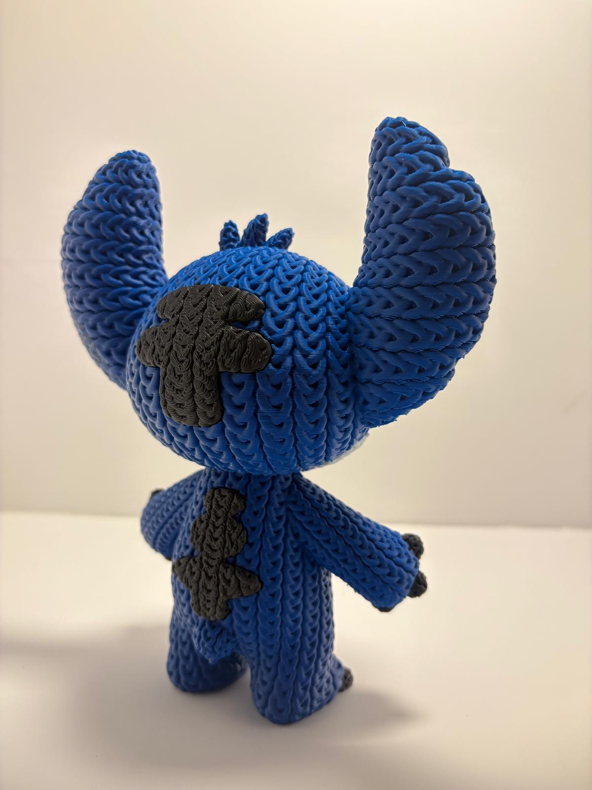 Figura Stitch Impresa en 3D Estilo Crochet - CreaLuDe3D