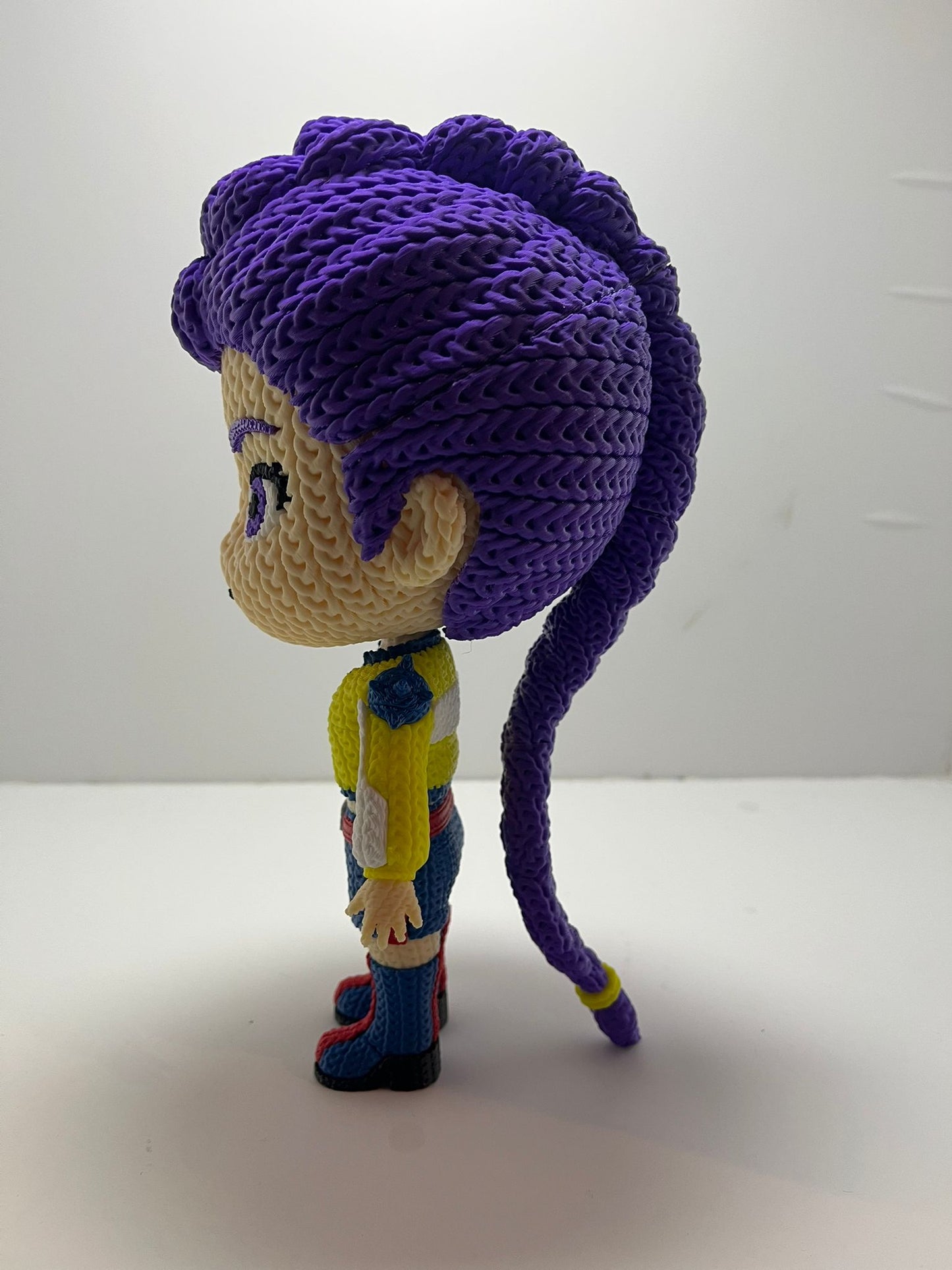 Rumi Huntrix – Figura Coleccionable Impresa en 3D Estilo Crochet (Knitted Look) - CreaLuDe3D