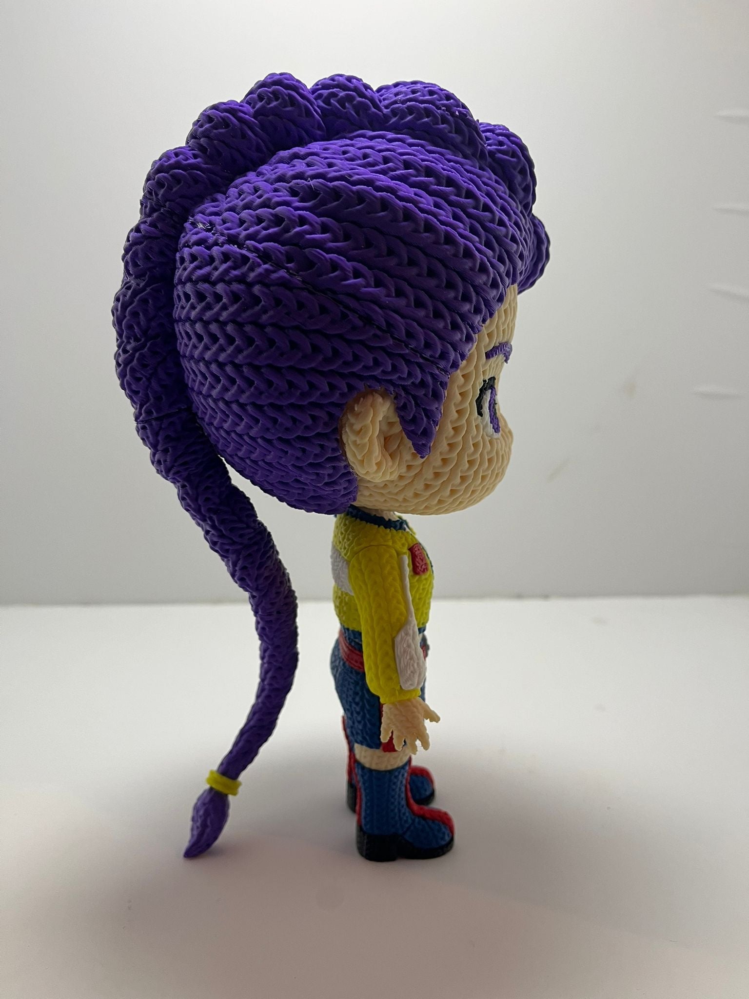 Rumi Huntrix – Figura Coleccionable Impresa en 3D Estilo Crochet (Knitted Look) - CreaLuDe3D
